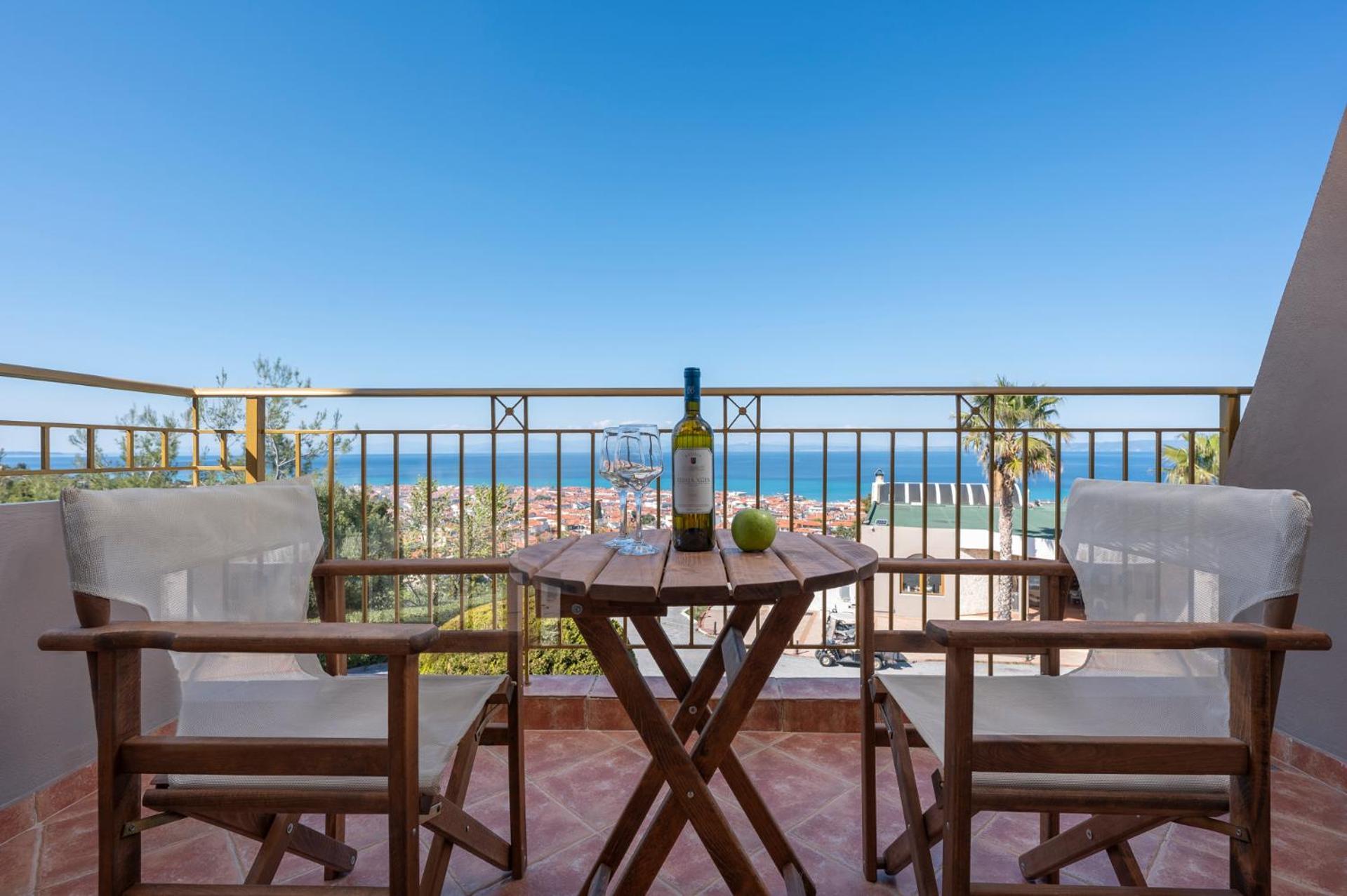 Alia Palace Hotel - Adults Only 16+ 哈爾基季基州 外观 照片 A balcony in Spain