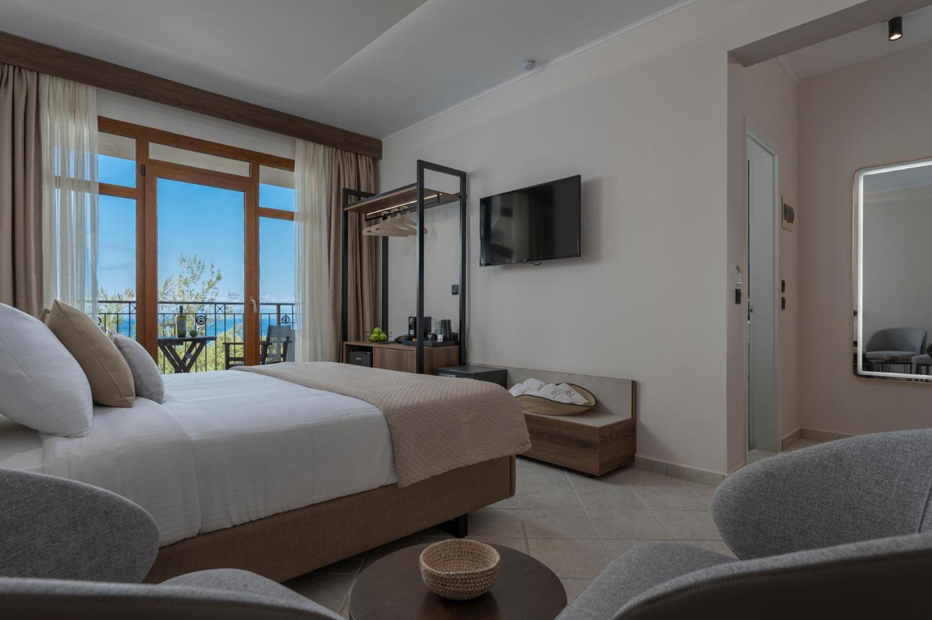 Alia Palace Hotel - Adults Only 16+ 哈爾基季基州 外观 照片 Deluxe Room