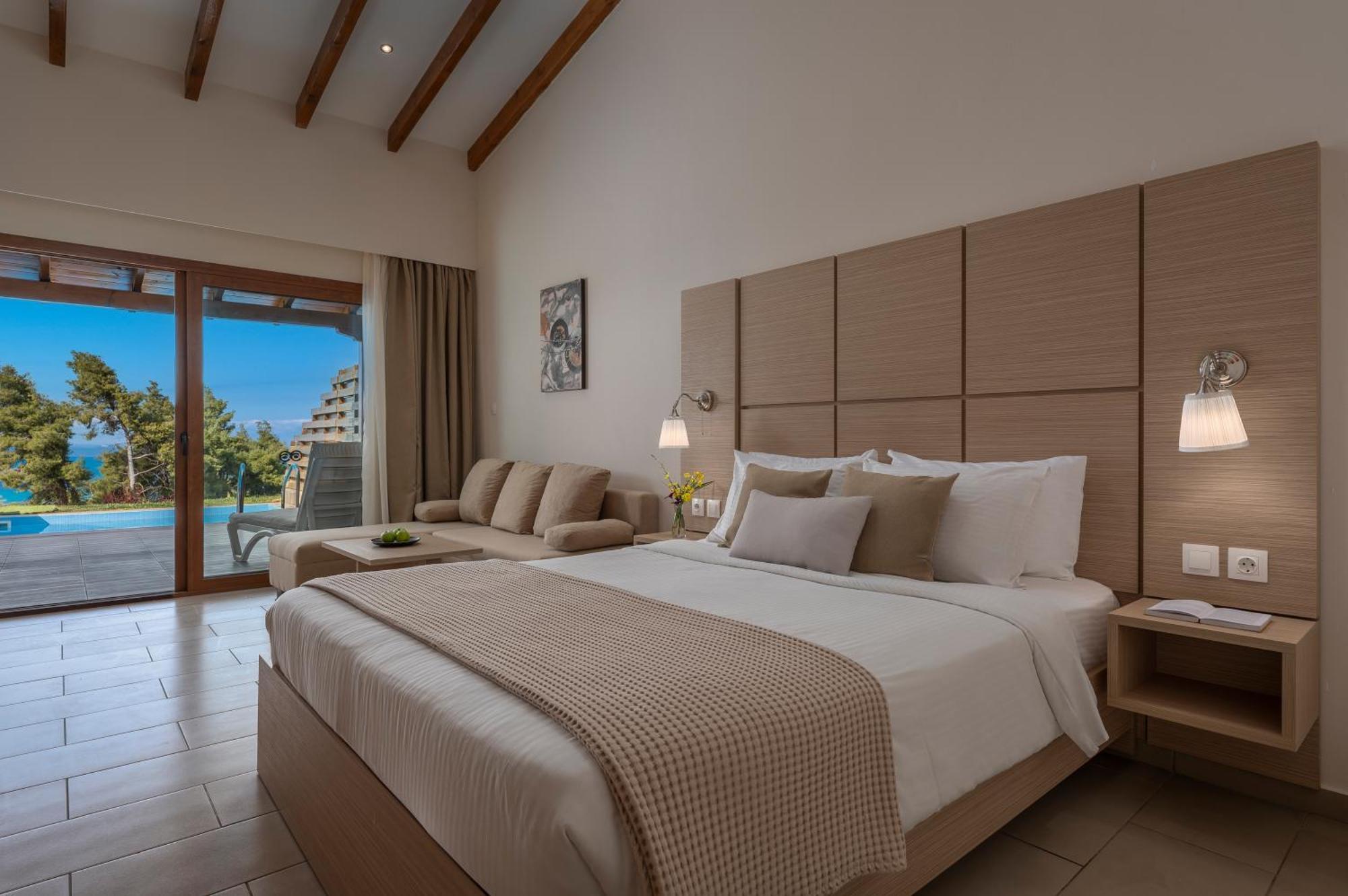 Alia Palace Hotel - Adults Only 16+ 哈爾基季基州 外观 照片 Deluxe Room