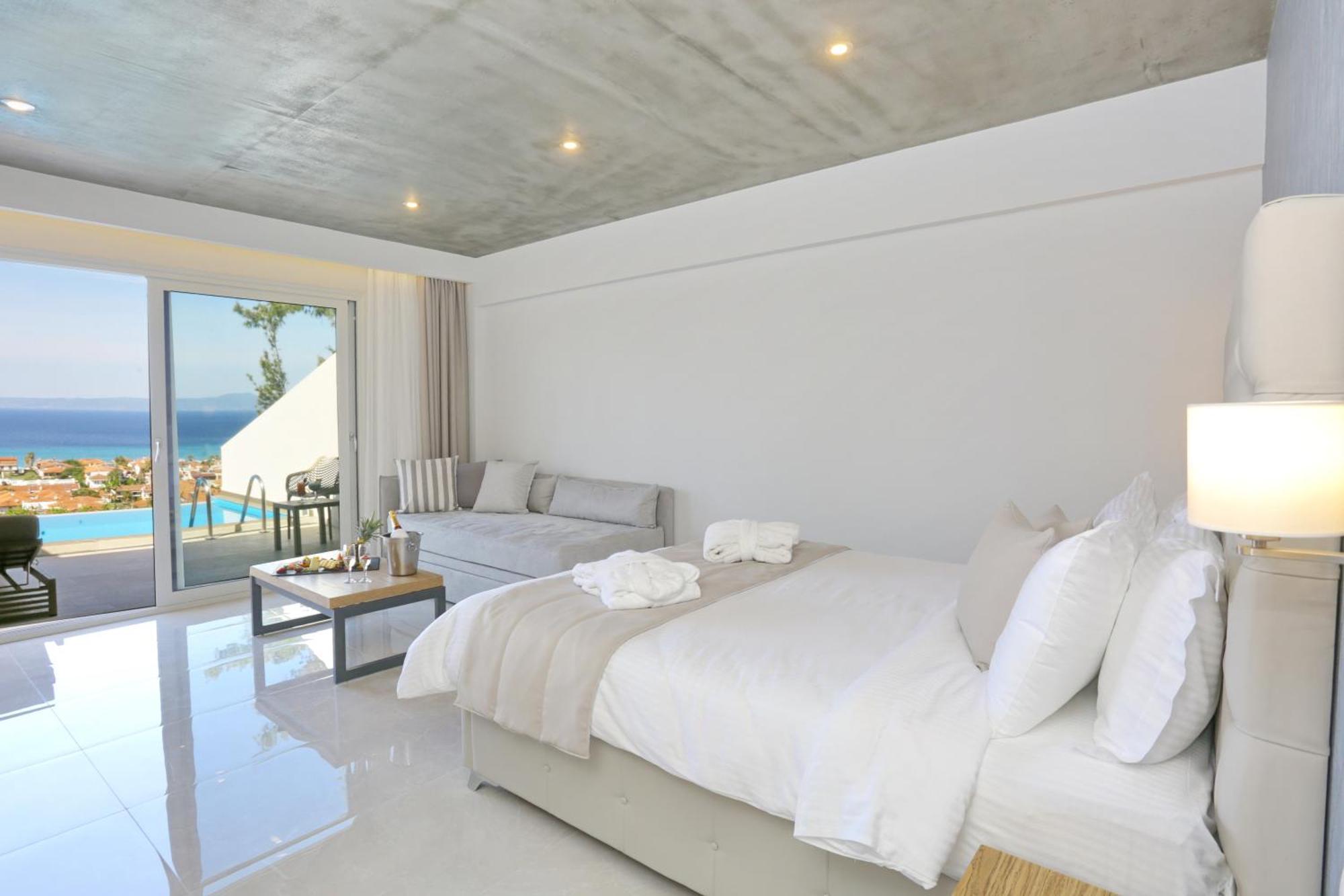 Alia Palace Hotel - Adults Only 16+ 哈爾基季基州 外观 照片 Deluxe room with private pool