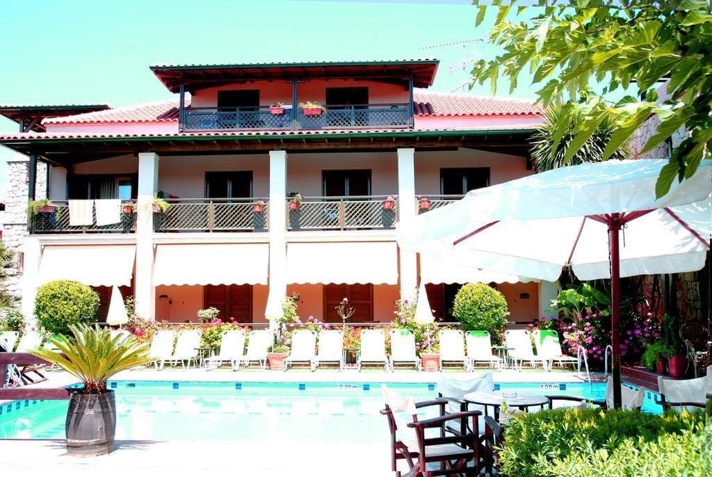 Alia Palace Hotel - Adults Only 16+ 哈爾基季基州 外观 照片 Villa de la Plage